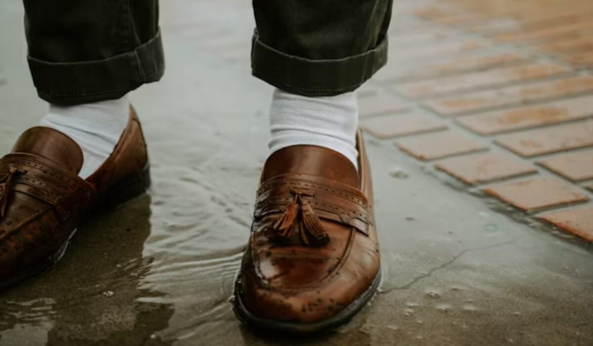 Man wearing a brown loafers for men