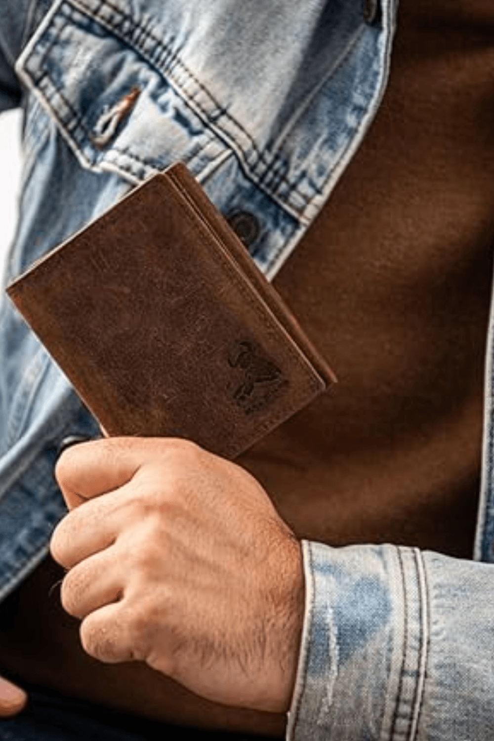 Brown Bull Guard Freedom Trifold wallet in Hand